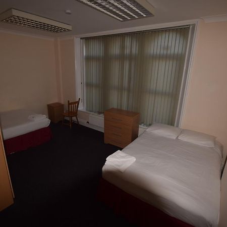 York Hotel Ілфорд Екстер'єр фото