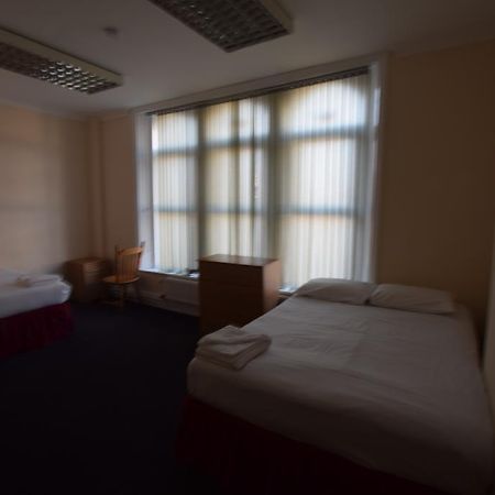 York Hotel Ілфорд Екстер'єр фото