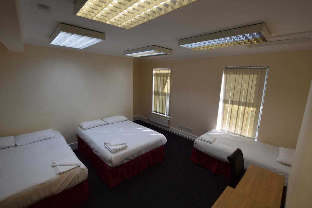 York Hotel Ілфорд Екстер'єр фото