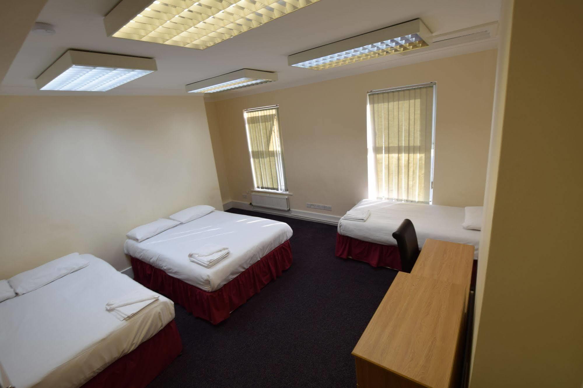York Hotel Ілфорд Екстер'єр фото