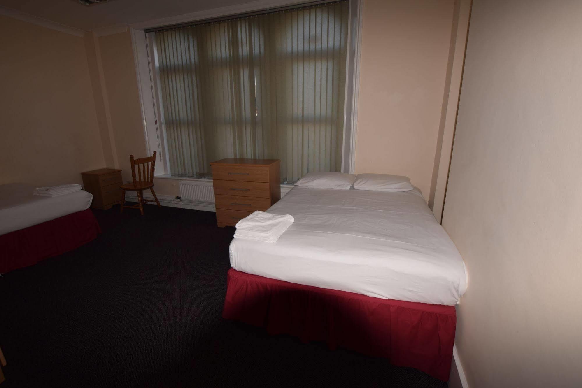 York Hotel Ілфорд Екстер'єр фото