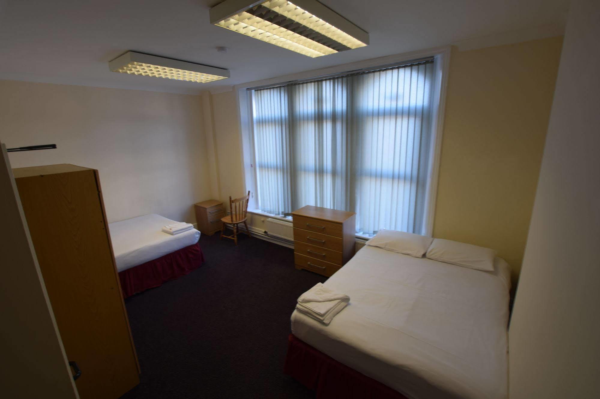 York Hotel Ілфорд Екстер'єр фото