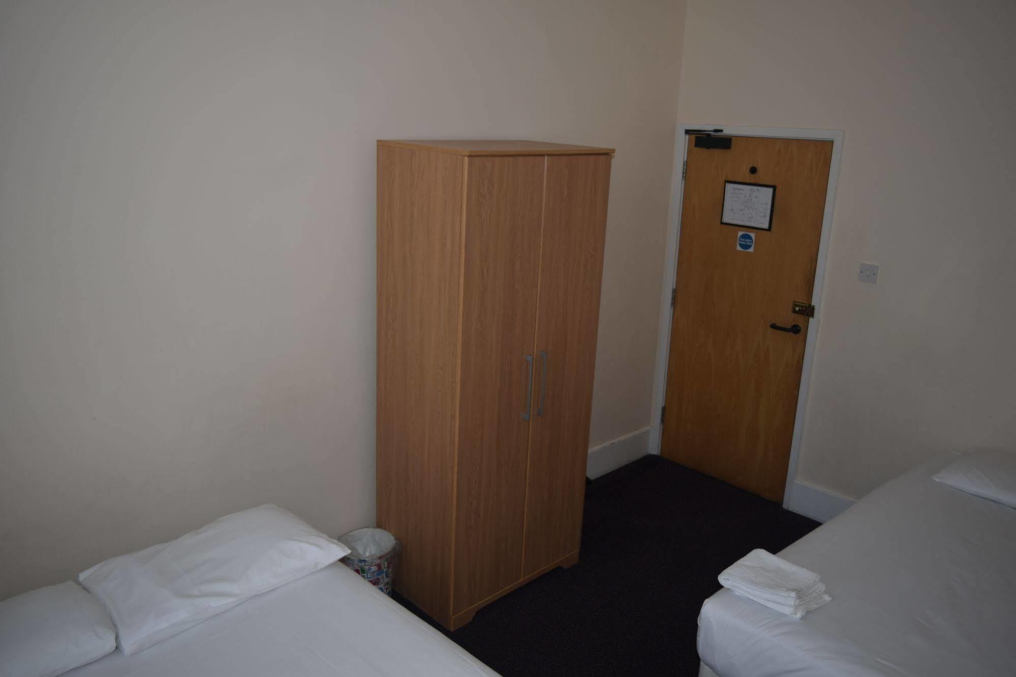 York Hotel Ілфорд Екстер'єр фото